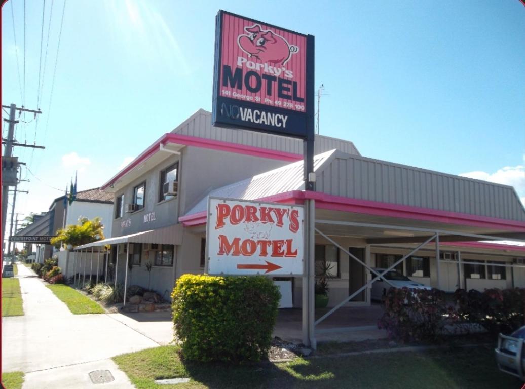 Porky'S Motel Rockhampton Buitenkant foto