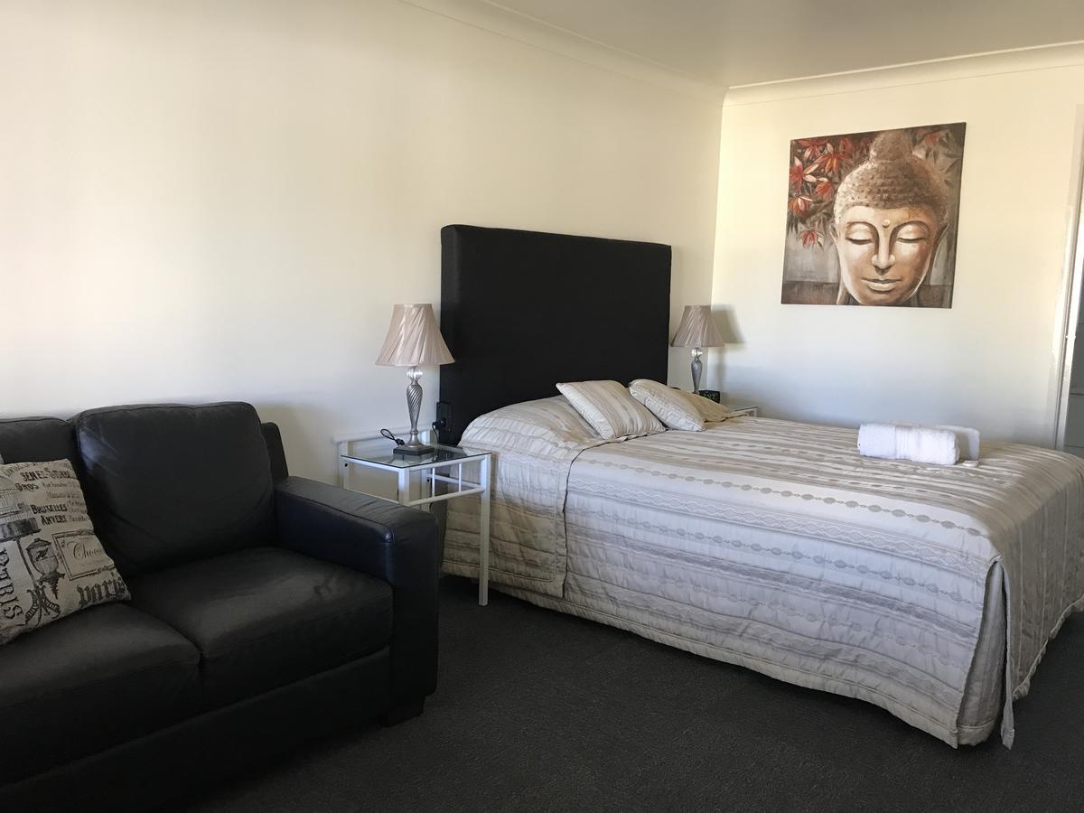 Porky'S Motel Rockhampton Buitenkant foto