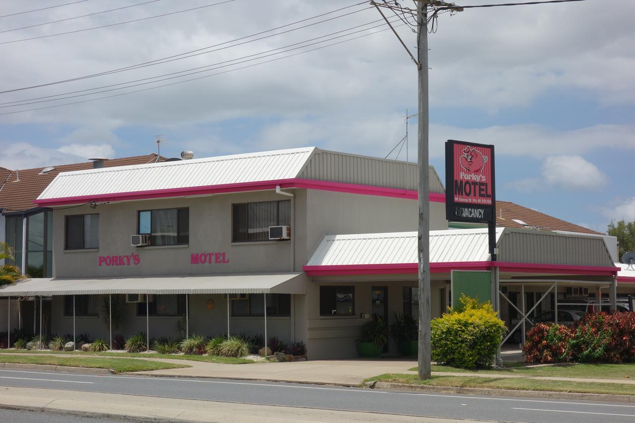 Porky'S Motel Rockhampton Buitenkant foto
